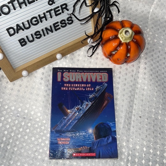 I Survived the Sinking of the Titanic, 1912 - paperback, 9780545206945, Tarshis. - Picture 1 of 3